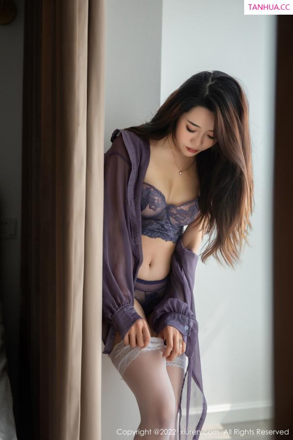  [XiuRen]高清写真图 2022.11.21 No.5884 严利娅Yuliya 丝袜美腿第2张图片